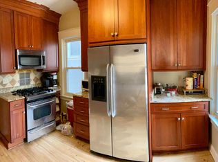 2109 E Kenwood Blvd, Milwaukee, WI 53211