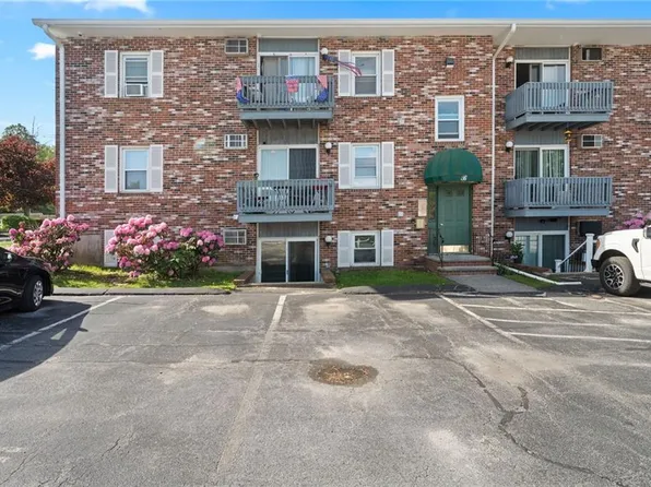 28 Manville Hill Rd, Cumberland, RI 02864