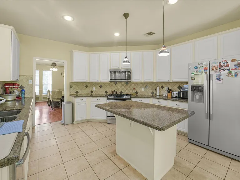 22554 Bristolwood Ct — Photo 10