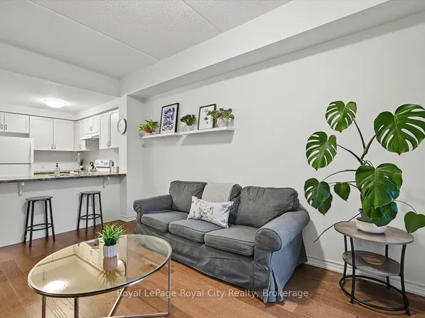 1284 Gordon St #120, Guelph, ON N1L 0M8