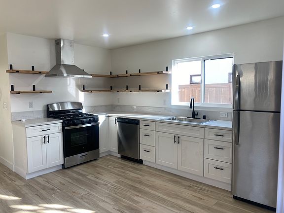 2nd image of 3276 Orange Ave