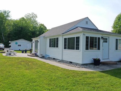 6625 Lakeshore Rd, Lakeport, MI, 48059