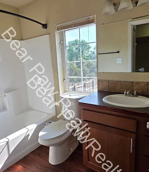 322 Hacienda Ct — Photo 15