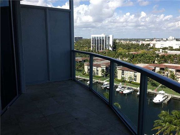 2nd image of 3029 NE 188th St APT 1024