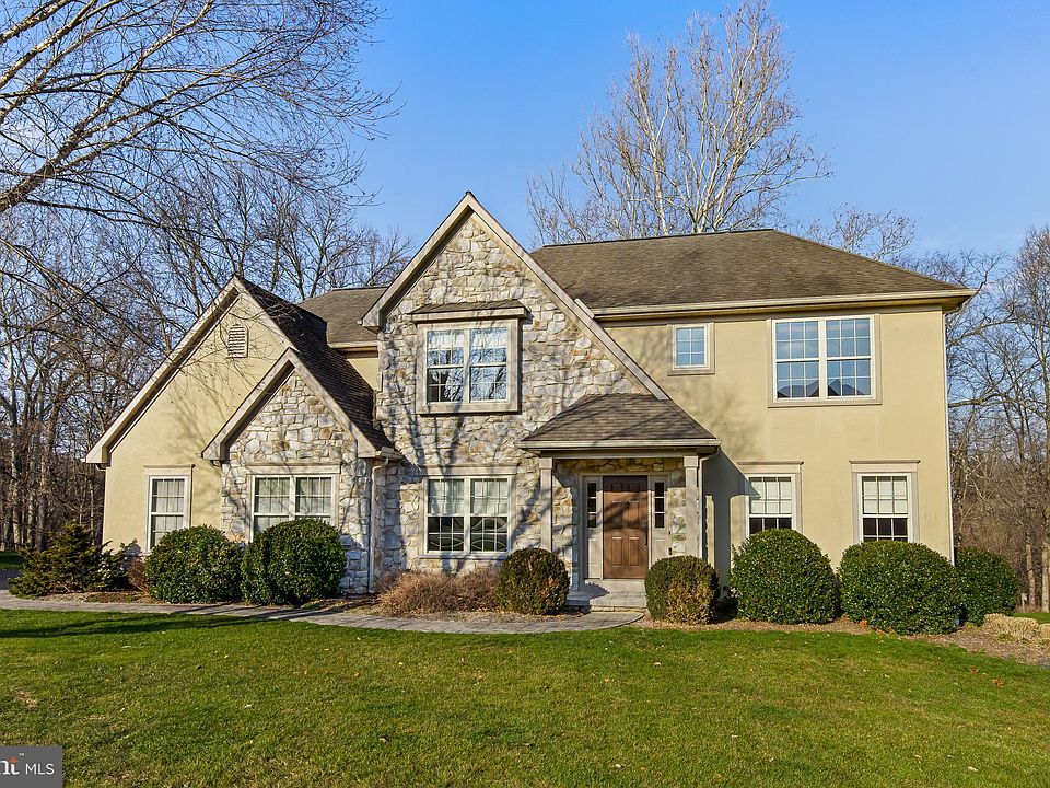 1st image of 121 Swedesford Ln
