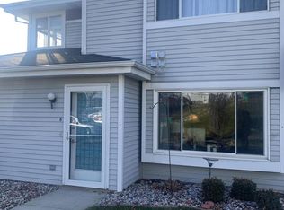 1131 S Sunnyslope Dr UNIT 6, Racine, WI 53406