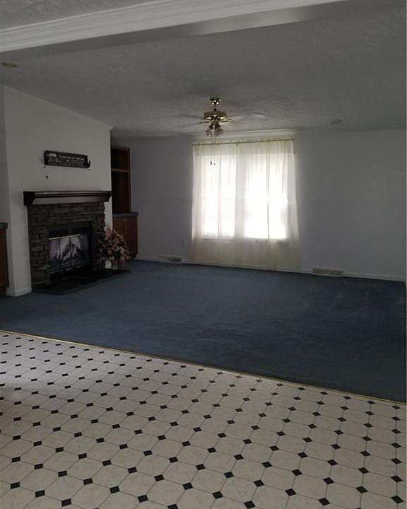 2nd image of 619 Mustang Rd