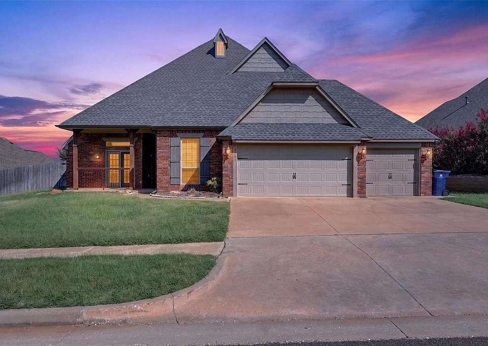 1st image of 19504 Chestermere Cir