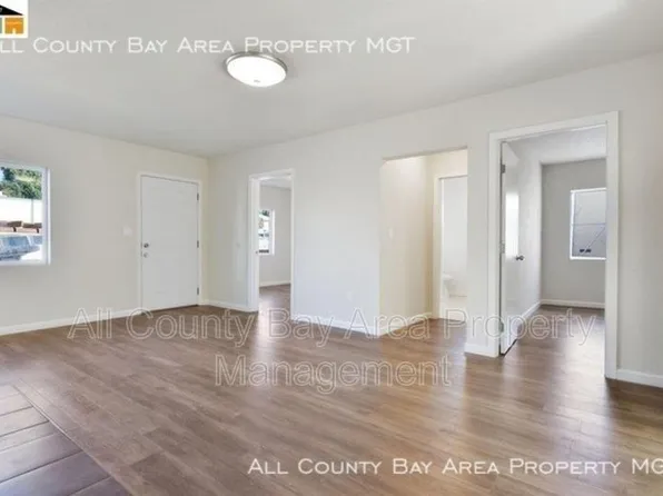 2462 Taylor Ave #B, Oakland, CA 94605