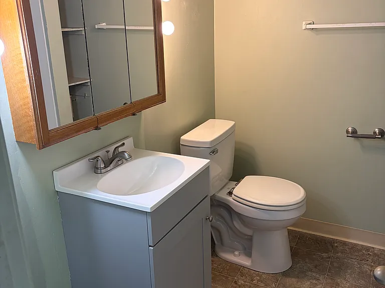 3517 Washington Ave #2 — Photo 2
