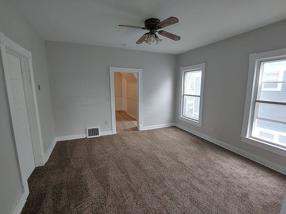 5th image of 719 Washington Ave Floor 2
