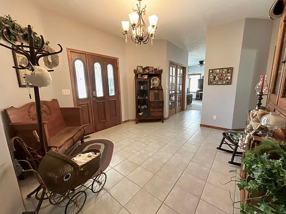 3rd image of 4008 Sequoia Drive