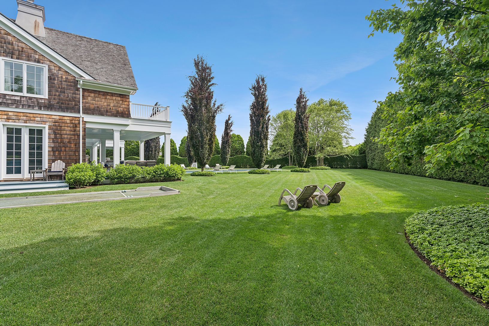 Side Yard with Bocce Court
