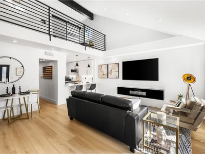 2335 Minuteman Way, Costa Mesa, CA, 92626