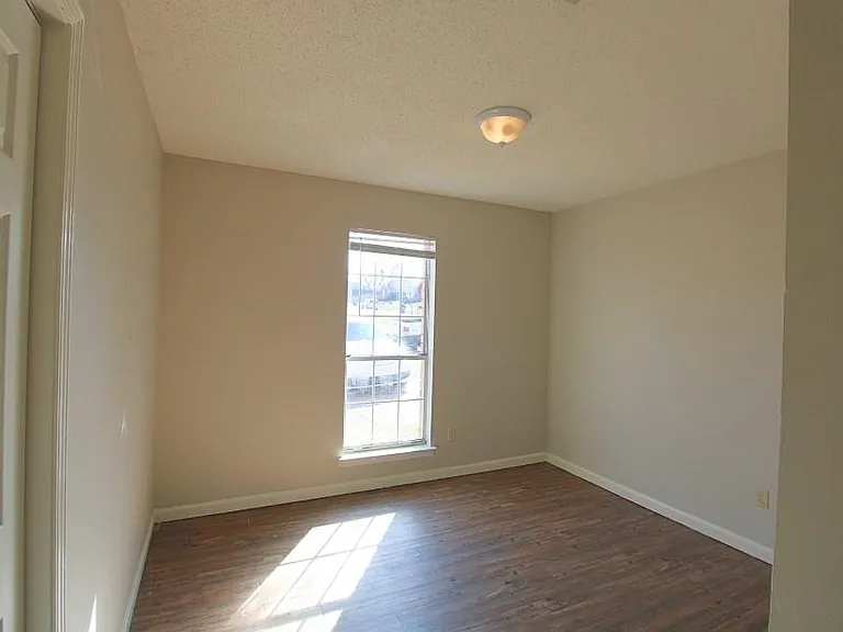 5558 Oak Branch Cir N — Photo 11
