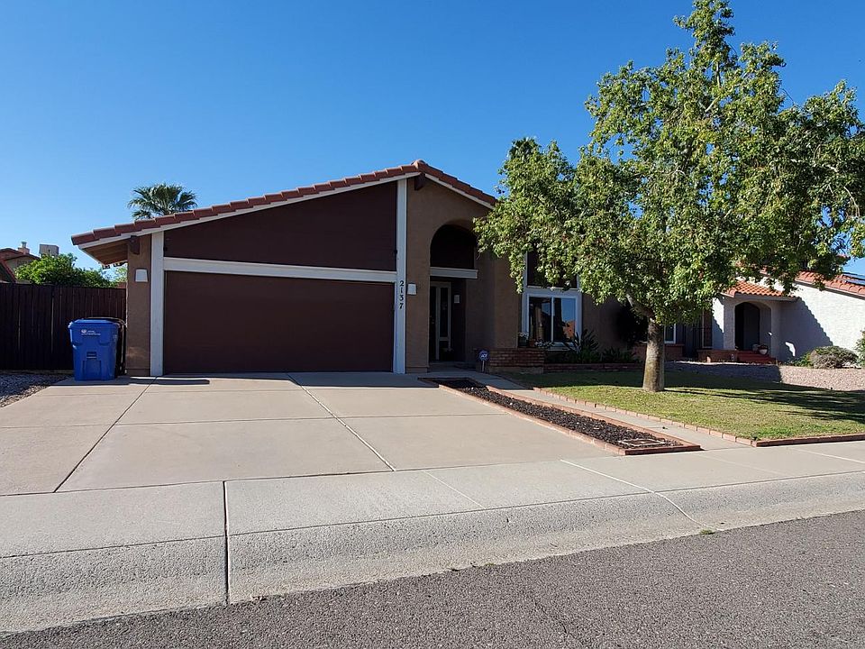 1st image of 2137 E Evans Dr