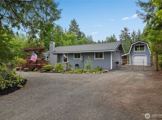 681 N Beacon Point Loop N, Lilliwaup, WA 98555