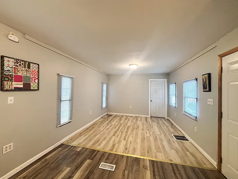 711 N 19th St #35 — Photo 5