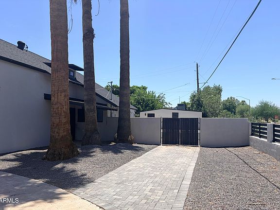 4th image of 753 W 6TH Drive
