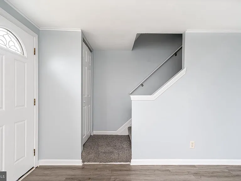 2020 Dineen Dr — Photo 16