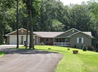 12962 Haha Ln, Hannibal, MO 63401