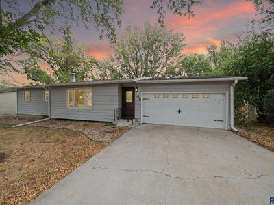 108 S Needles Dr, Brandon, SD, 57005