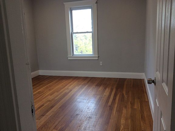 5th image of 21 Donald Rd #3