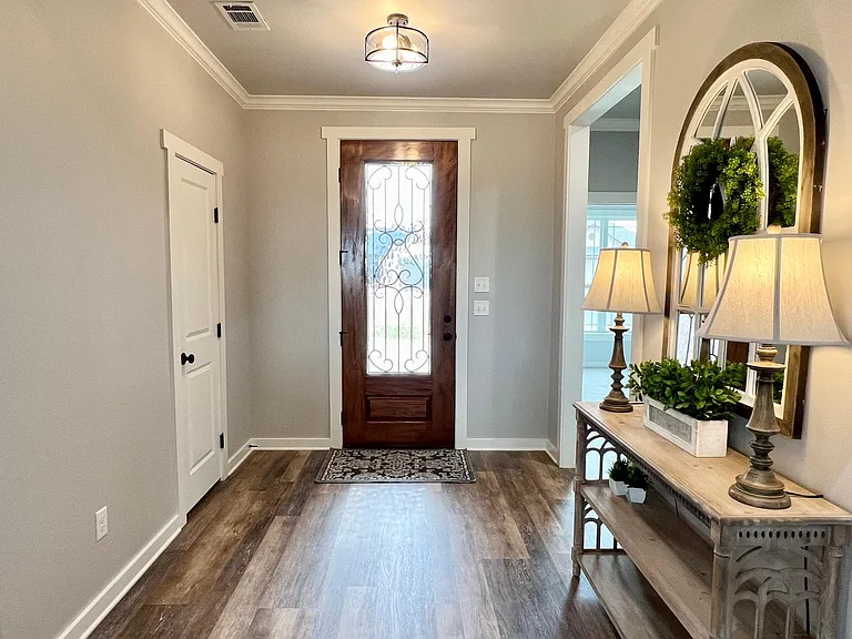 4054 Blair Ln — Photo 2