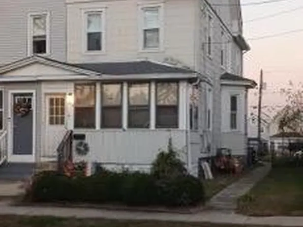 223 Maple Ave, Westville, NJ 08093