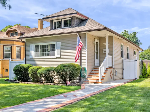 2132 N Nordica Ave, Chicago, IL 60707