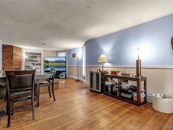 2nd image of 291 Lafayette Ave