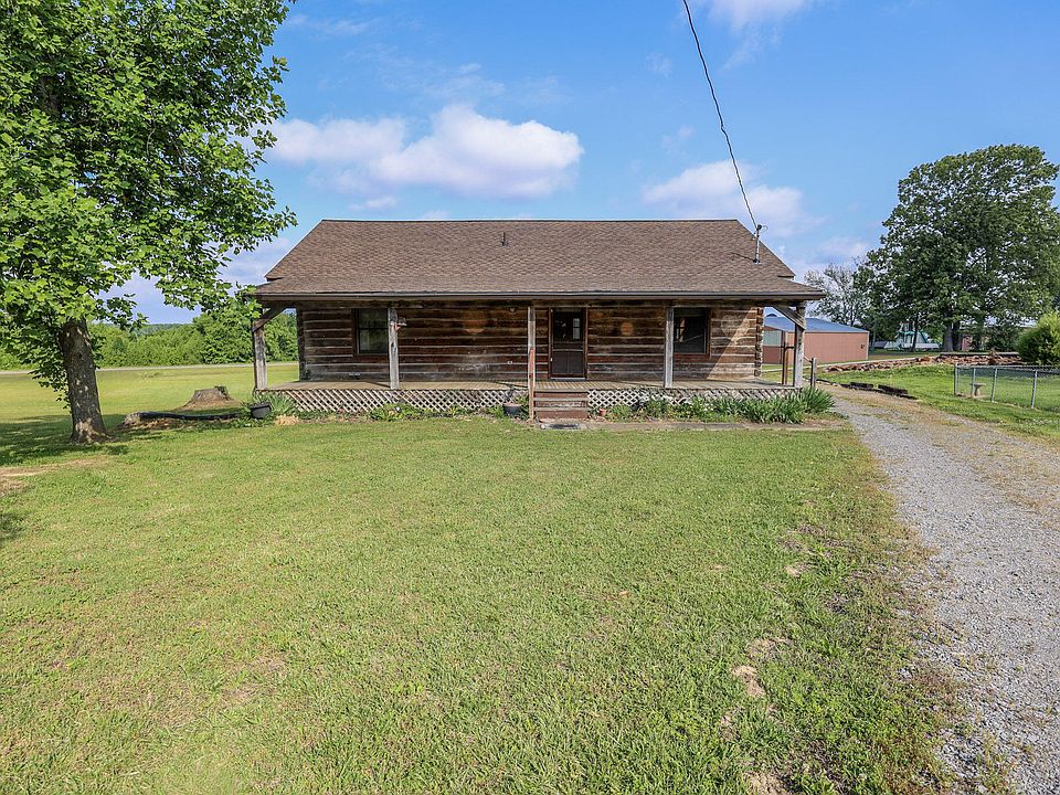 1st image of 32 Palasades Ln