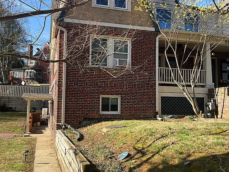 7910 Long Branch Pkwy #6 — Photo 1