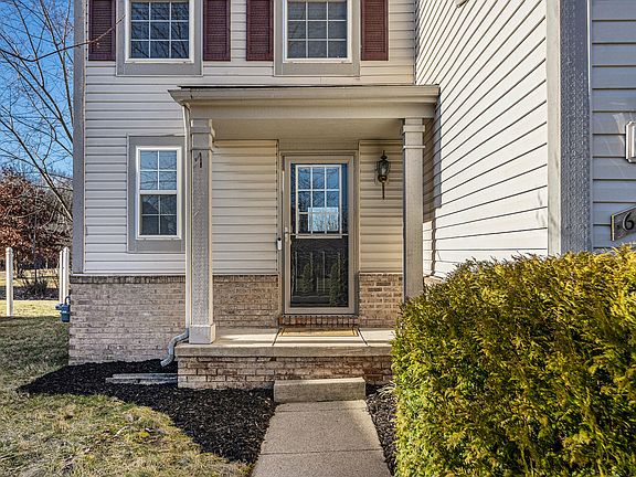 4th image of 6438 Oakhurst Dr