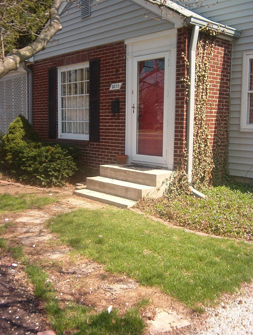 5859 N Keystone Ave photo 1