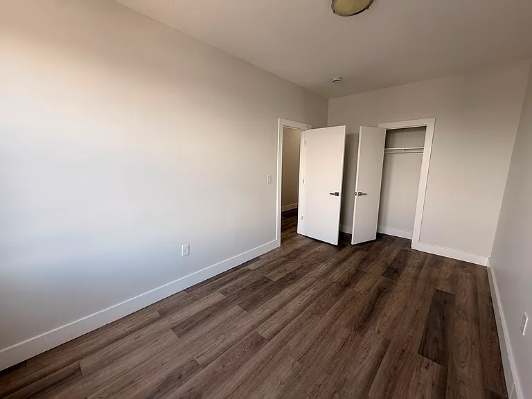 156 Bergen Ave #45E — Photo 3