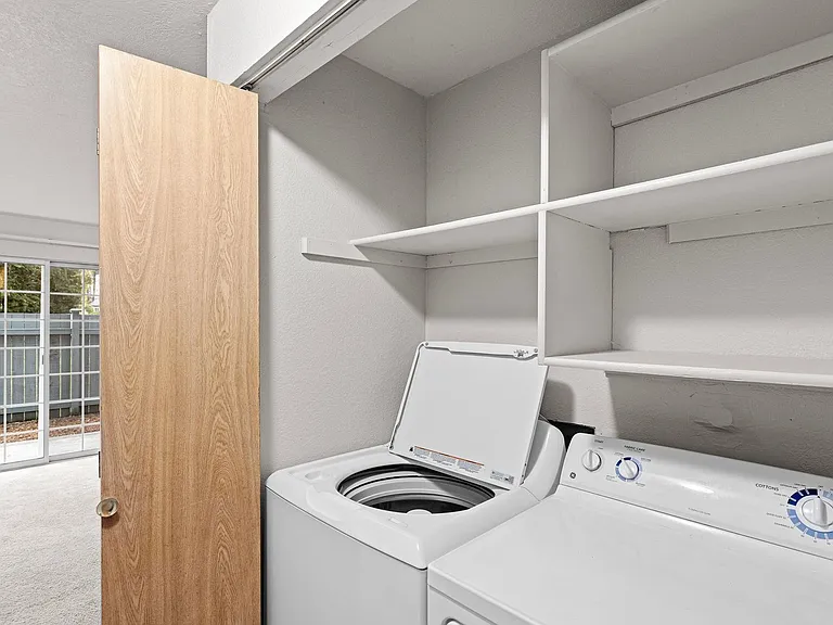 Heron View Apartment Homes — Photo 42