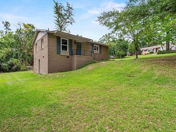 2nd image of 135 Riverview Ct