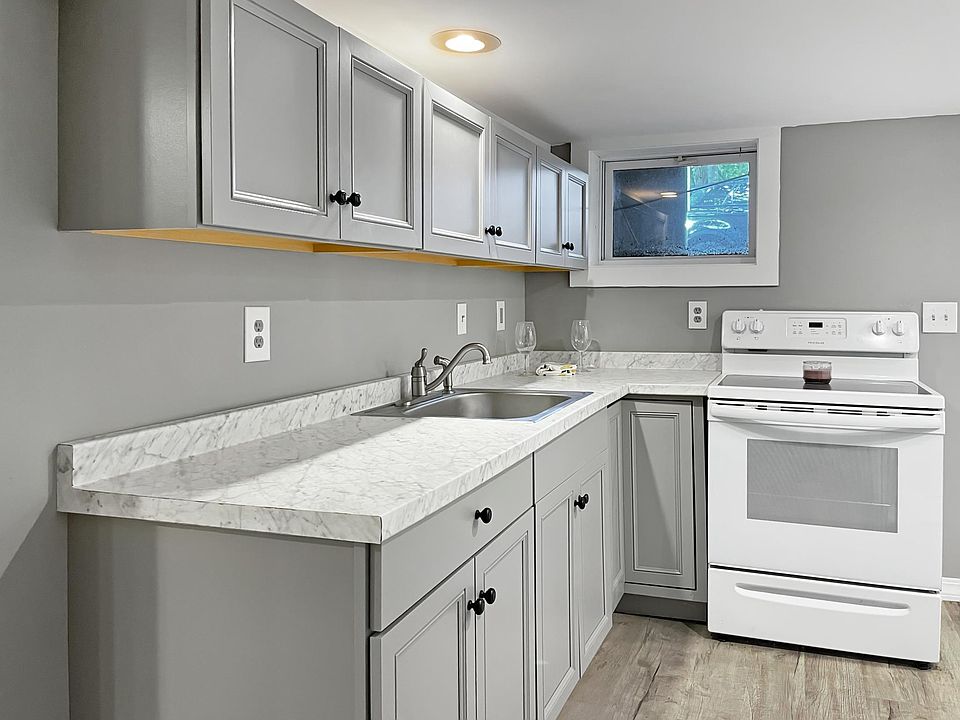 11 Ledge Rd Seabrook, NH Zillow Apartments for Rent in Seabrook