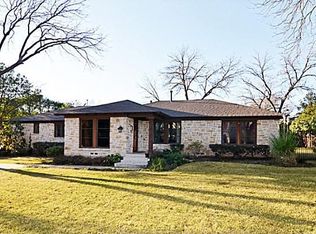 8555 San Benito Way, Dallas, TX 75218
