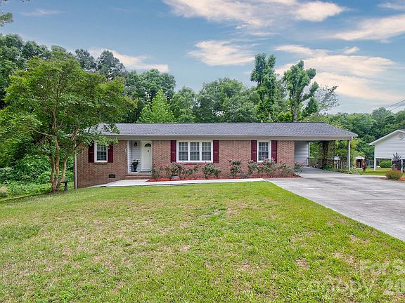 2nd image of 156 Blackmon Cir