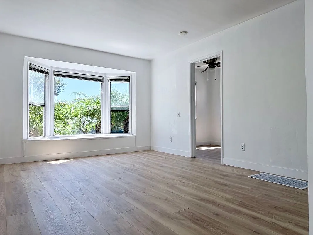 Studio, 1.0 bath, 500 sqft, $1,995 — Photo 3