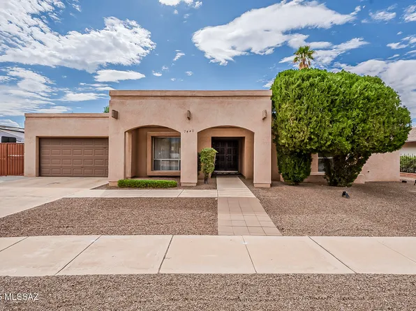 7440 E Rio Verde Dr, Tucson, AZ 85715