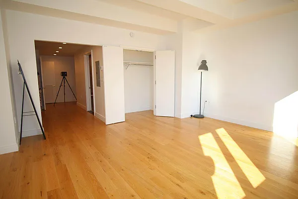 Rented by USWOO Realty | media 2