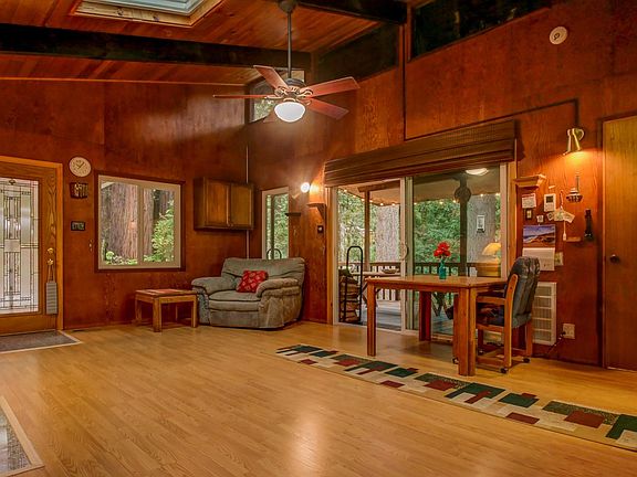 2nd image of 1110 Laurel Ave