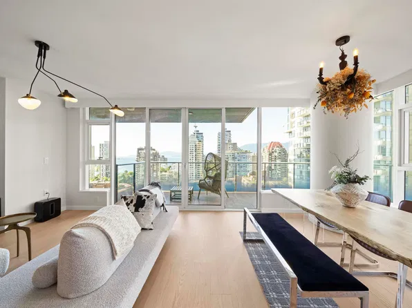 1335 Howe St #1801, Vancouver, BC V6Z 1R7
