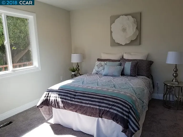 4226 Roosevelt Ave — Photo 5