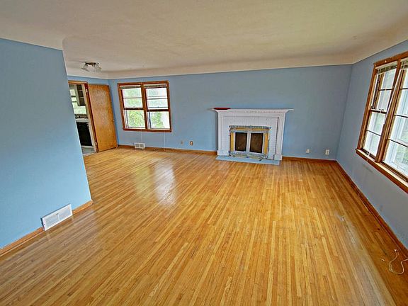3rd image of 4725 France Ave S