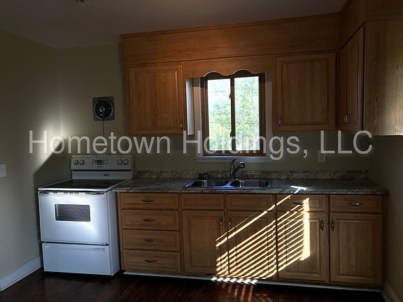 3rd image of 4718 Peach Tree Dr NW