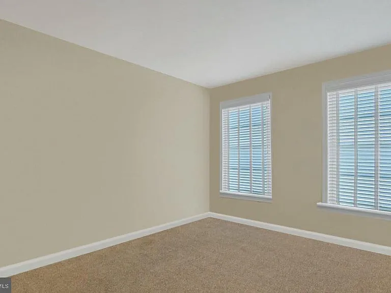 6312 Creekbend Dr — Photo 10